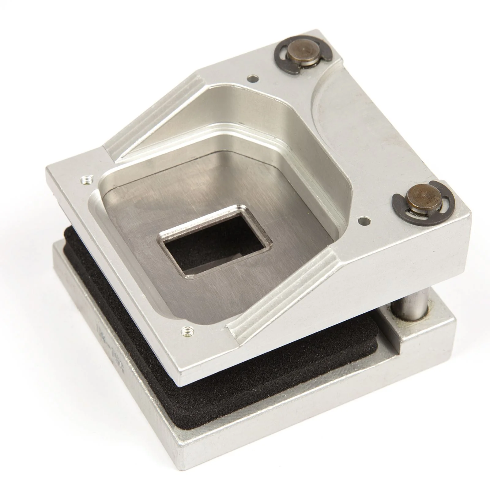 21mm x 13mm Keyringfab C25 Cutter Matrix for PIN-15 Badge - Image 2