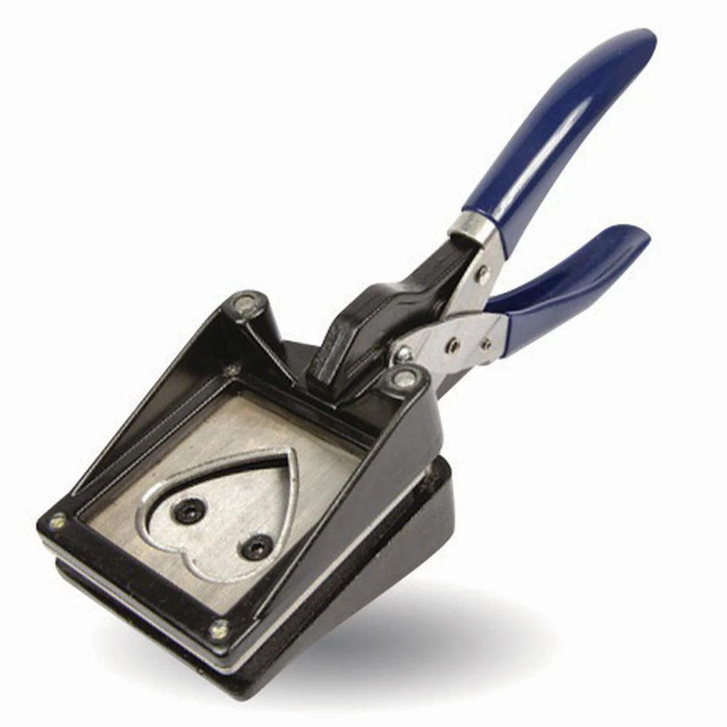 40 x 38mm Mini Heart Hand Held Photo ID Cutter Punch