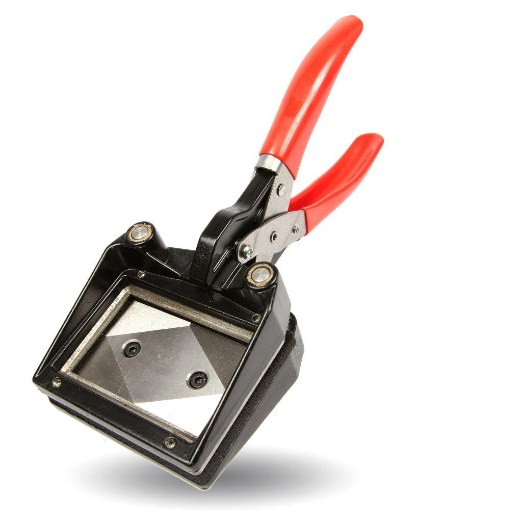 70 x 45mm Hand Held Photo ID Cutter Punch