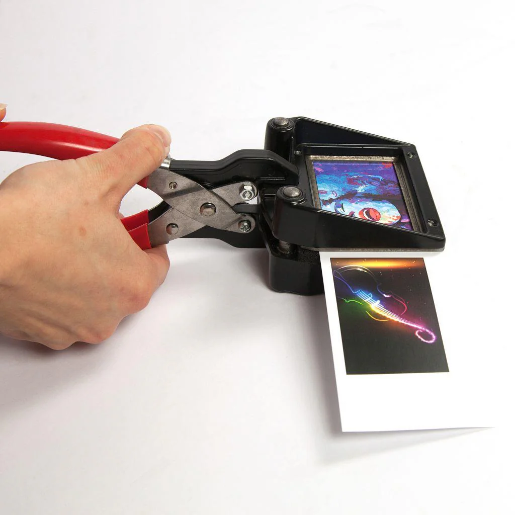 70 x 45mm Hand Held Photo ID Cutter Punch - Image 3