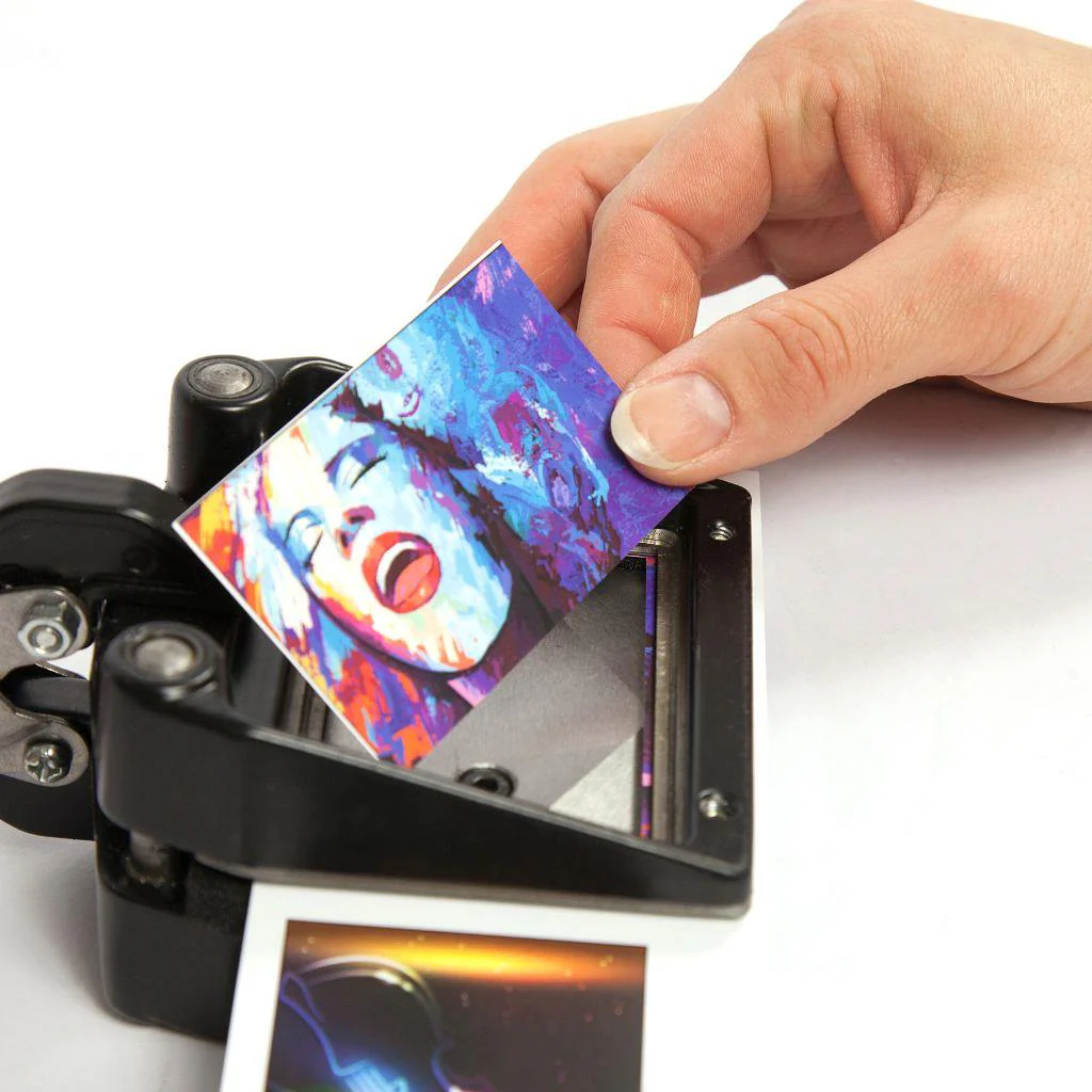 70 x 45mm Hand Held Photo ID Cutter Punch - Image 4