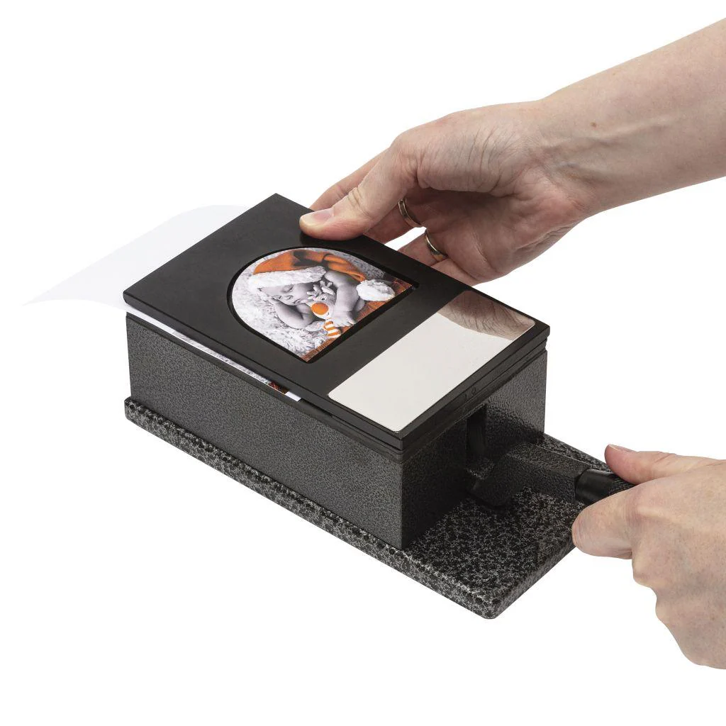 70 x 62mm Glitter Dome Desktop Cutter - Image 3
