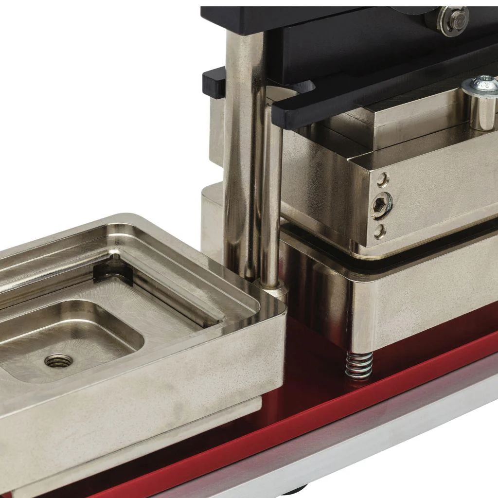 79 x 54mm Rectangular G Series Badge Machine - Includes 100 Free Pin Back Components - Image 4