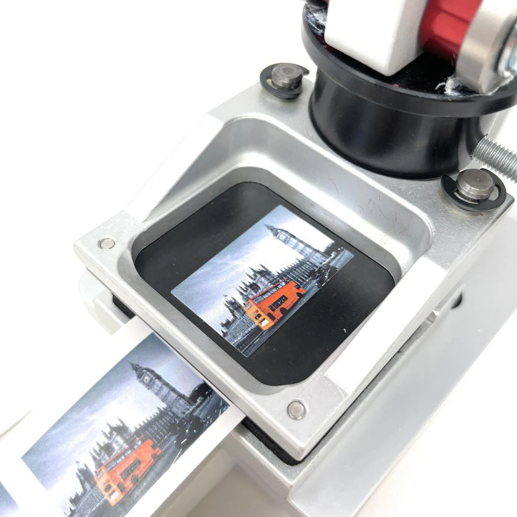C25 Keyringfab Cutting Press & Assembly Machine - Image 4