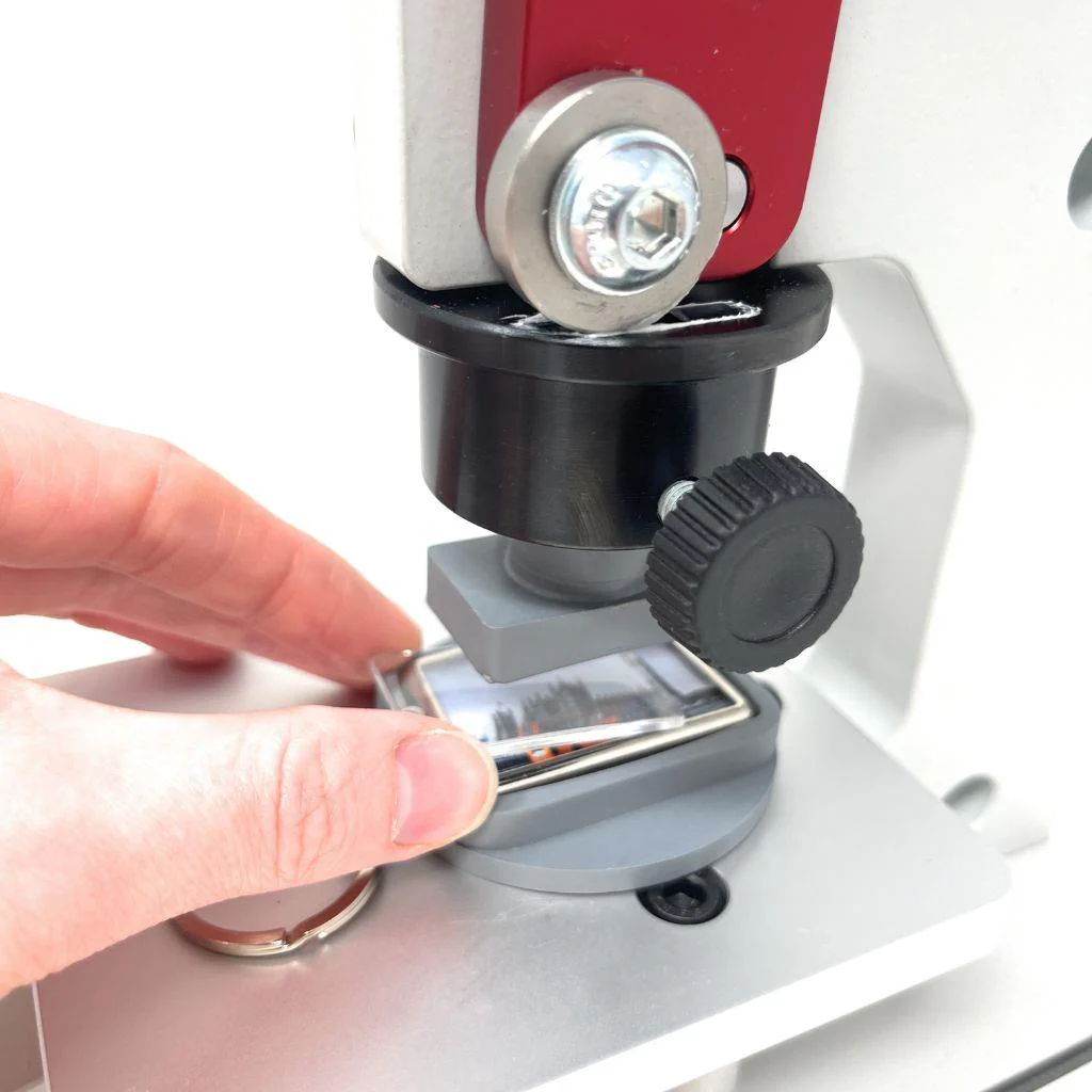 C25 Keyringfab Cutting Press & Assembly Machine - Image 6